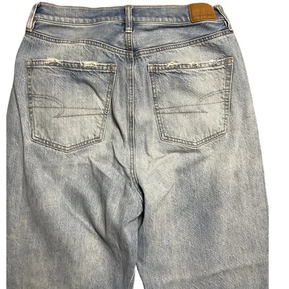 American Eagle Light Wash Ultra High-Waist Baggy Distressed‎ Jeans Size 10 - Picture 7 of 9